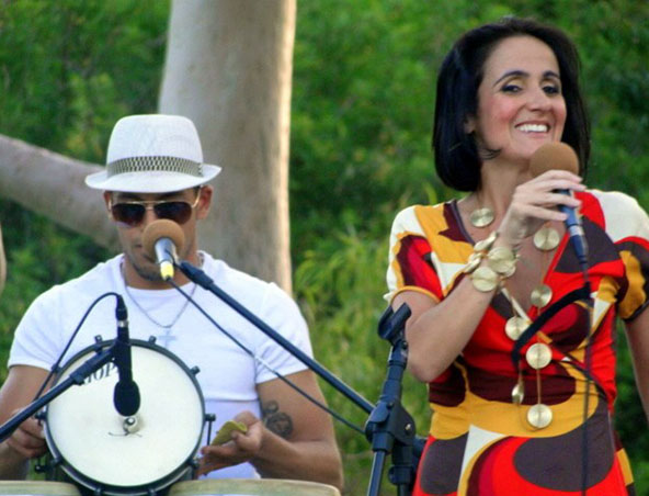 Juliana Areias Perth Singer - Brazilian Bands - Entertainers